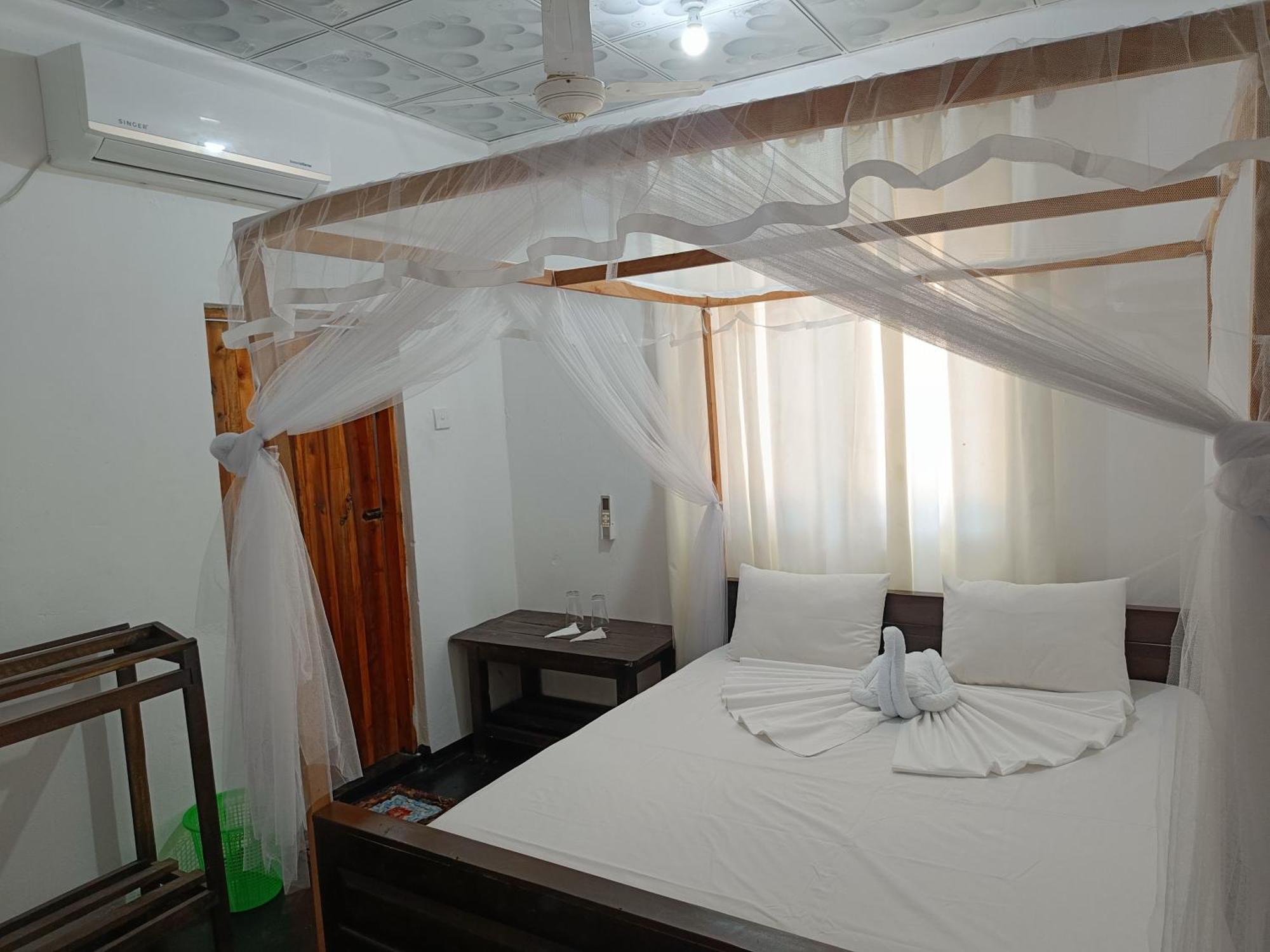 Hotel Kingly Aroma Arugam Bay Pokój zdjęcie